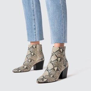 dolce vita COLTYN BOOTIES IN SNAKE